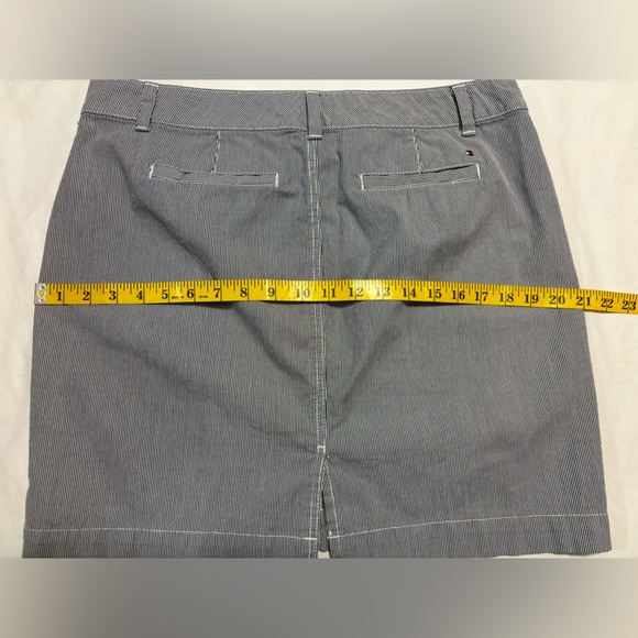 Tommy Hilfiger blue & white skirt with square pockets & back vent, 10 - Picture 6 of 12